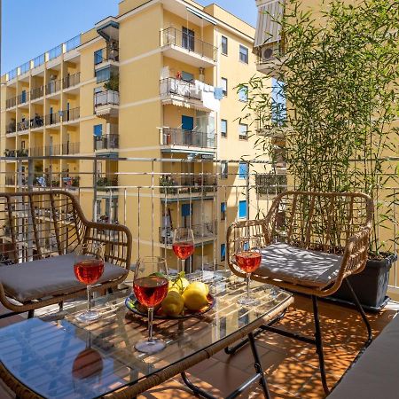 Surya House - Elegant Apartment In Sorrento Exteriör bild